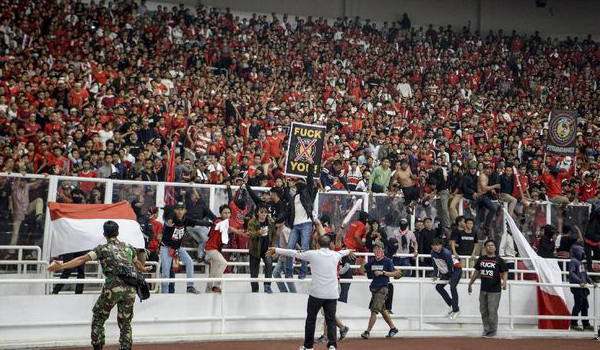 suporter-diserang-pendukung-indonesia-malaysia-lapor-fifa